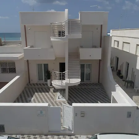 Baia Azzurra Torre Lapillo