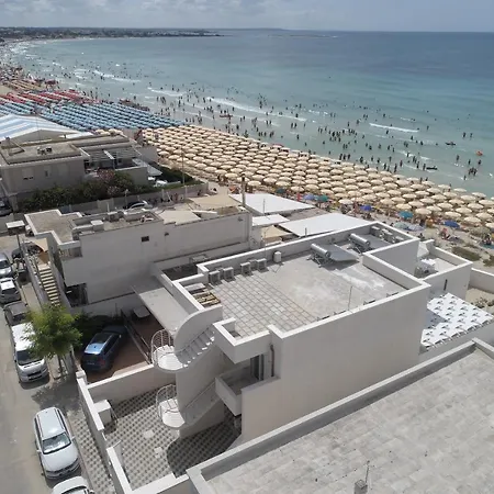 Baia Azzurra Torre Lapillo