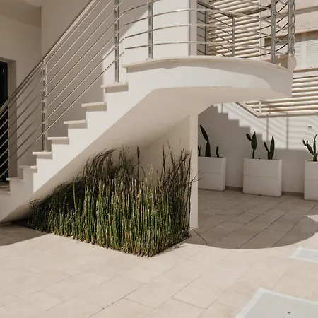 Baia Azzurra Bed & Breakfast *