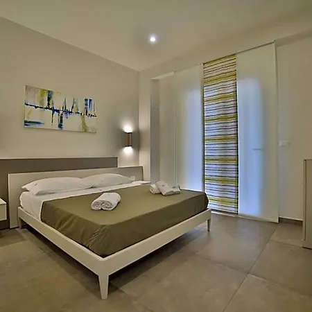 Baia Azzurra Torre Lapillo