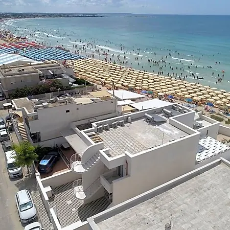 Baia Azzurra Torre Lapillo