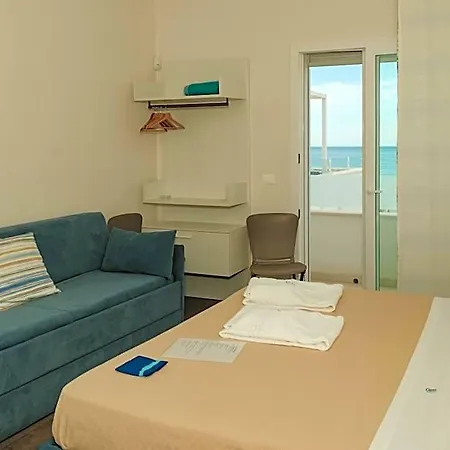 Baia Azzurra Oda ve Kahvaltı Torre Lapillo