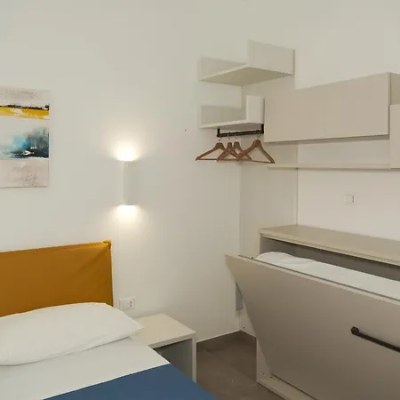 Baia Azzurra *