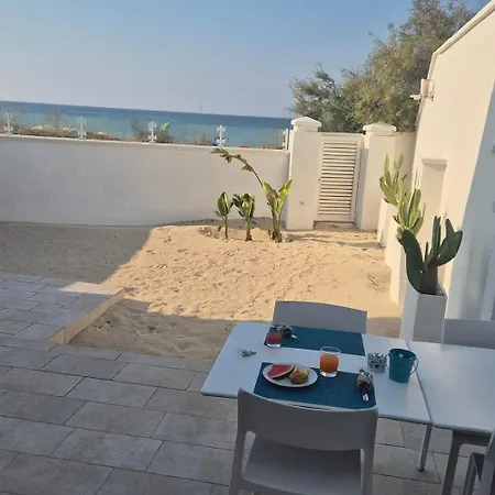 Baia Azzurra Torre Lapillo