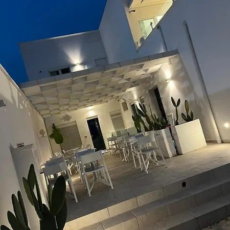 Baia Azzurra Bed & Breakfast
