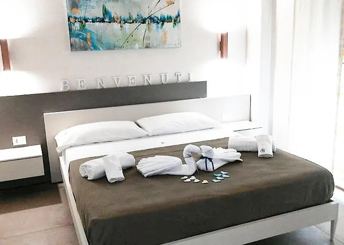 לינה וארוחת בוקר Baia Azzurra